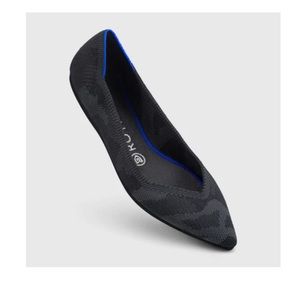 Rothy’s The Point in dark cameo